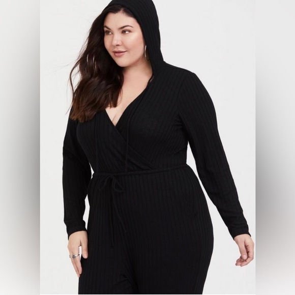 NWOT Torrid Black long sleeve Hacci jumpsuit with hood - Picture 5 of 12